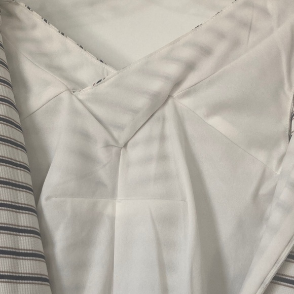 Navy and White Striped Sleeveless Midi Dress 👗,size-4P,  lined,  belted - Picture 11 of 12